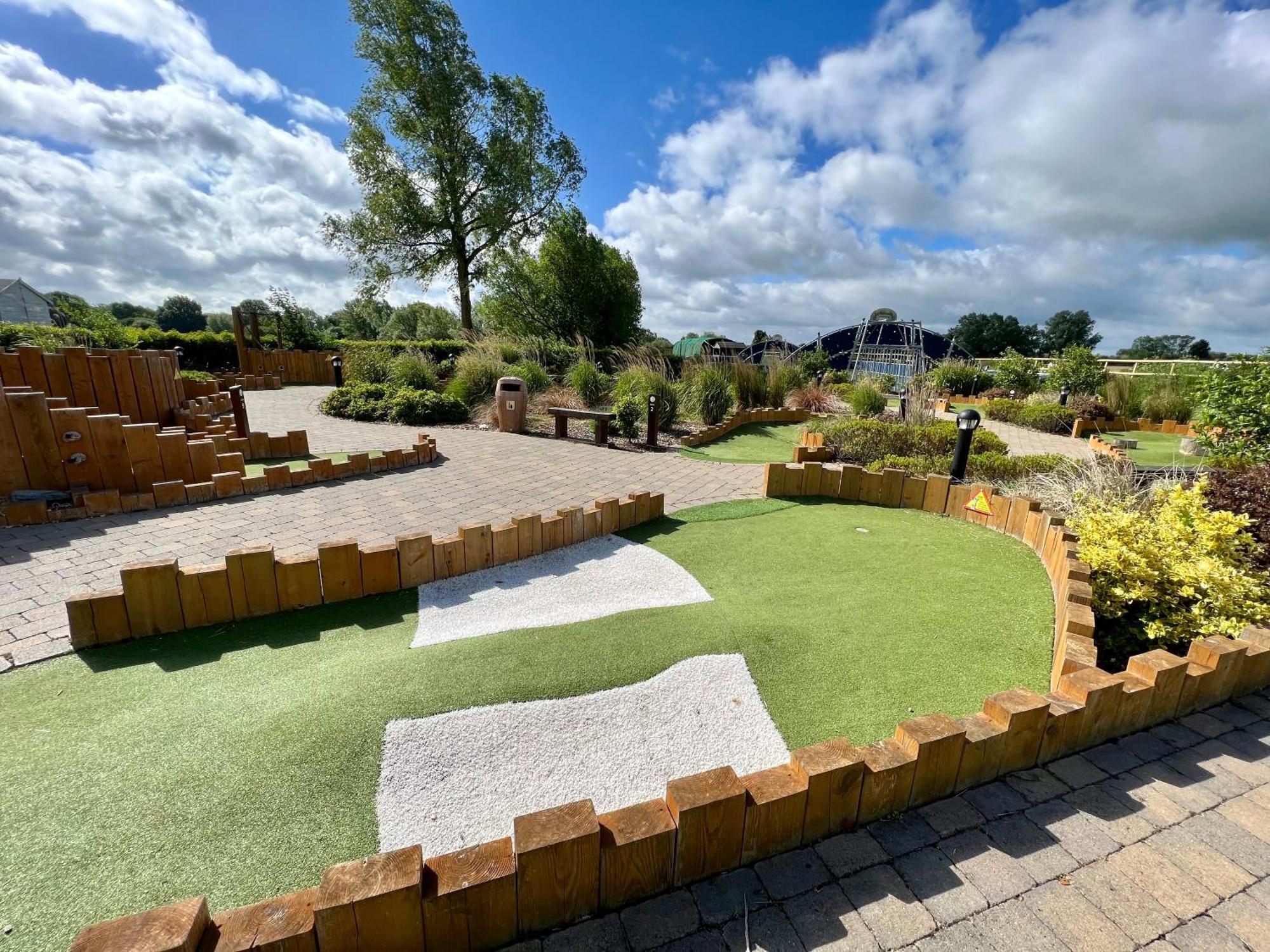 Cottontail Lodge - Hot Tub - Pet Friendly South Cerney Exterior foto