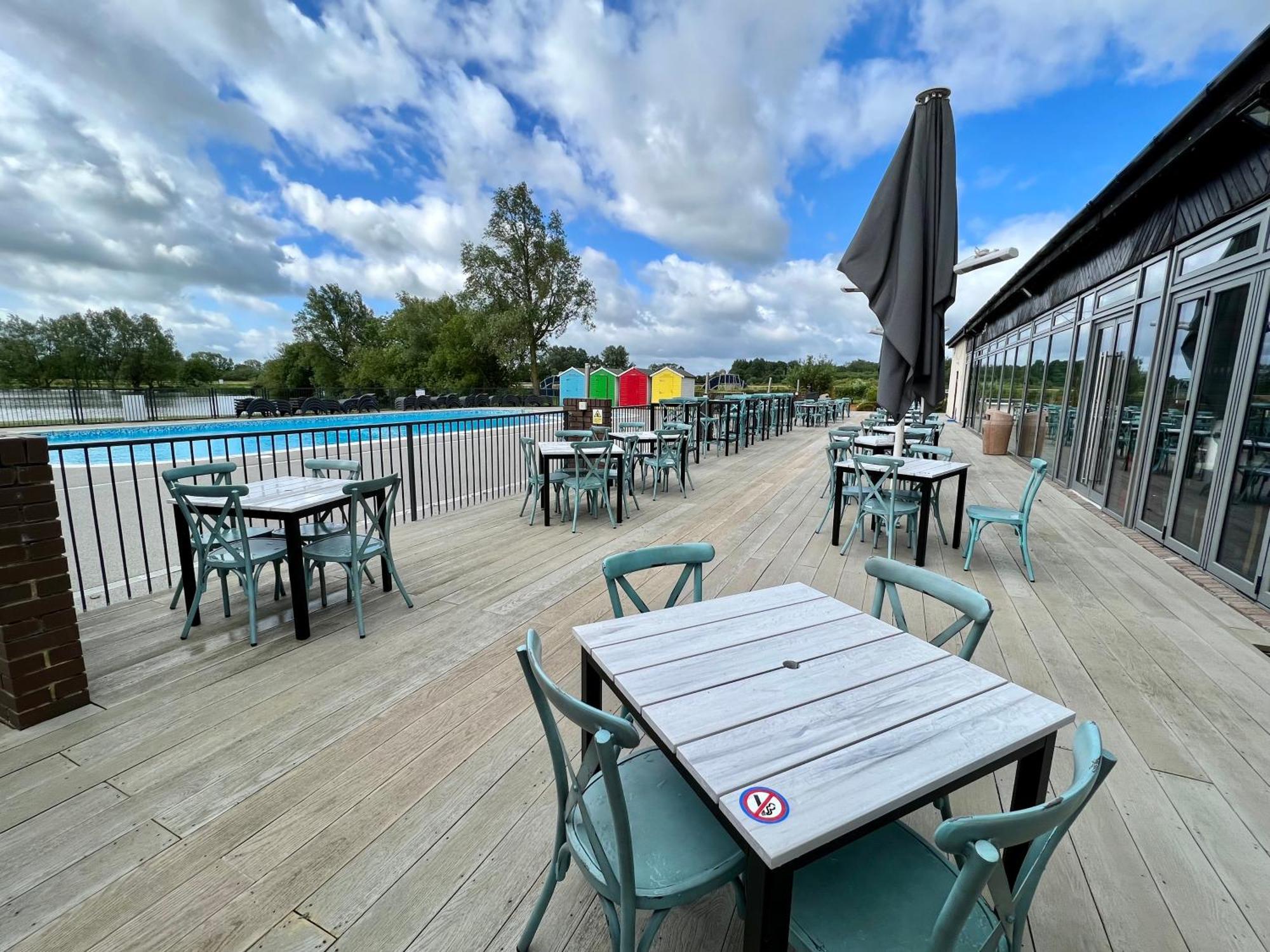 Cottontail Lodge - Hot Tub - Pet Friendly South Cerney Exterior foto